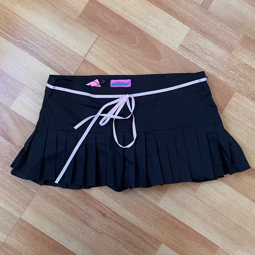 Edikted black mini skirt